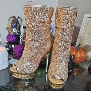 Sparkling Gold Glitter Heeled Boots